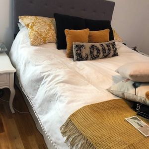 White queen duvet cover